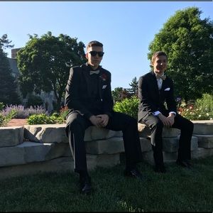 Meet your Posher, Max